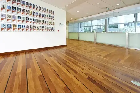 pose et rénovation parquet massif à Brest - image 2