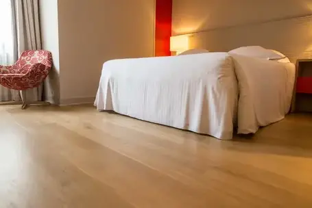 pose et rénovation parquet massif à Guilers - image 4