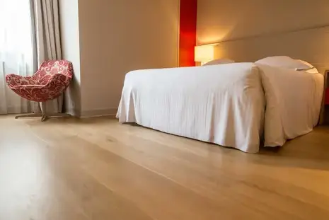 pose et rénovation parquet massif à Plouzané - image 2